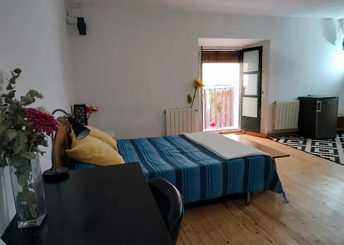 Gran Habitacion Con Balcon En Tirso De Molina